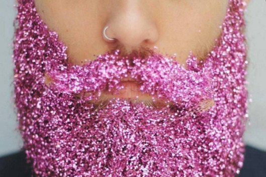 23-glitter-beard-9-w529-h352